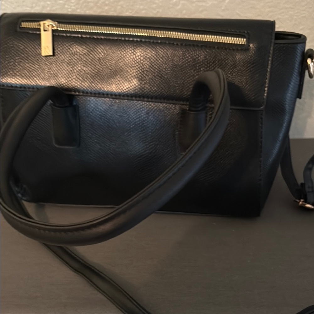 Elegant Black  Handbag